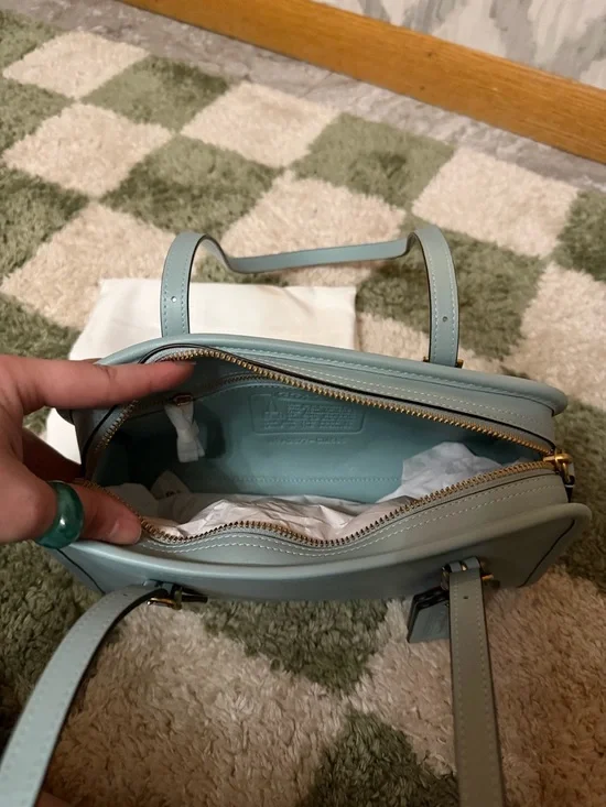 Coach Leather GLOV SW ZIP shoulder Bag - Picture 13 of 14